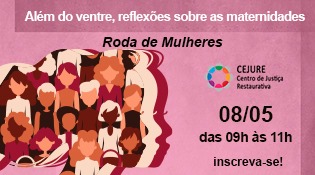 num fundo cor de rosa, várias faces femininas formando uma mulher vista de lado